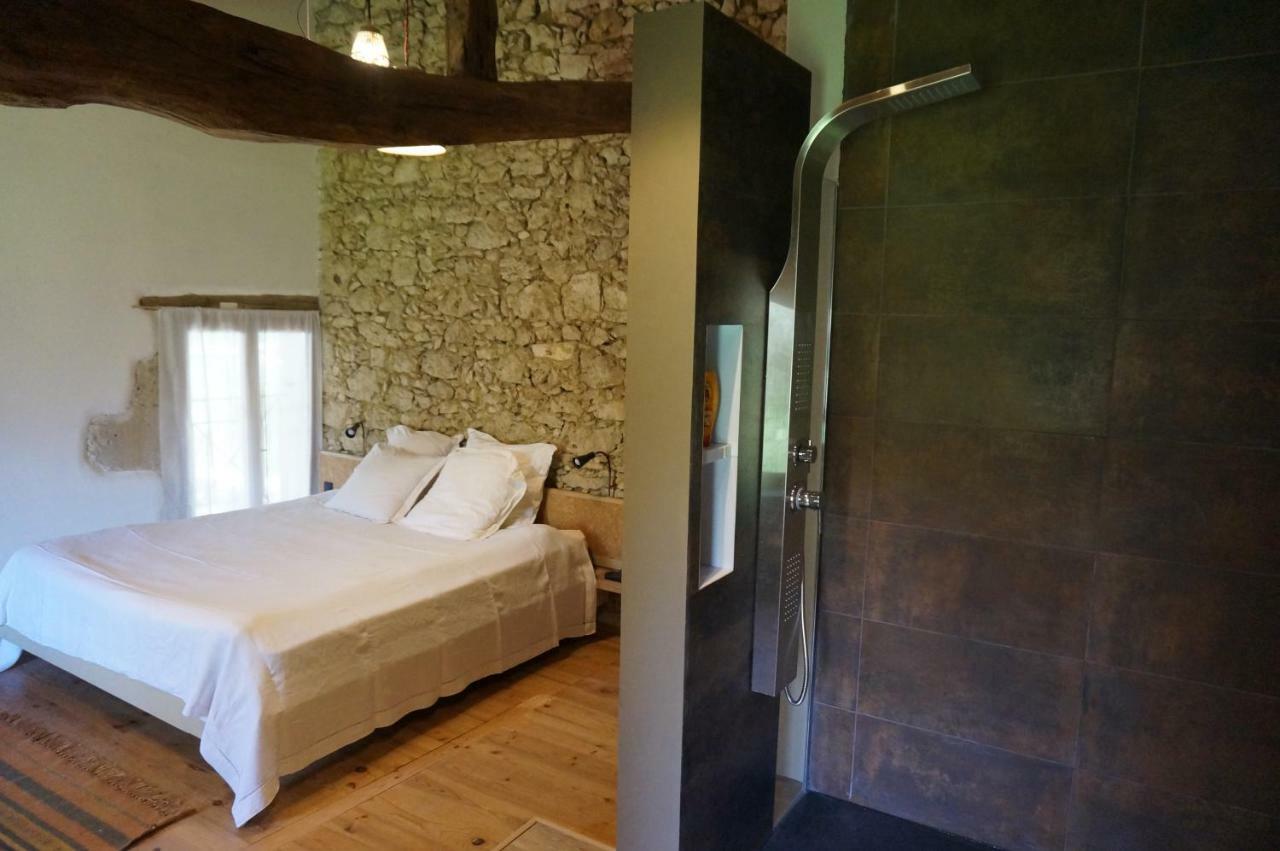 Au Garcin Bed & Breakfast La Romieu ภายนอก รูปภาพ